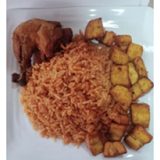 Jollof rice with chicken and plantain