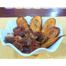 Asun with sliced fried plantain