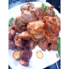 Fried plantain (dodo) with grilled gizzard 
