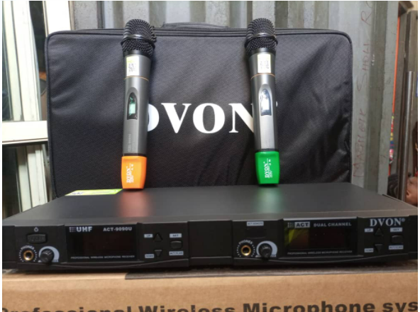 Dvon Professional Wireless Microphone